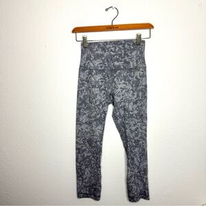 Lululemon 21" Summer Shade Ice Grey Multi Align Crop‎ Leggings
